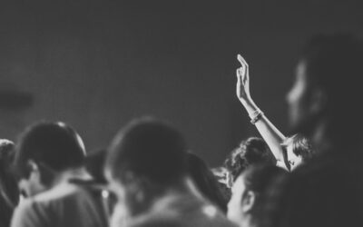 LE PLURALISME POLITIQUE DANS LES MÉDIAS EN FRANCE : CONTEXTE ET ENJEUX